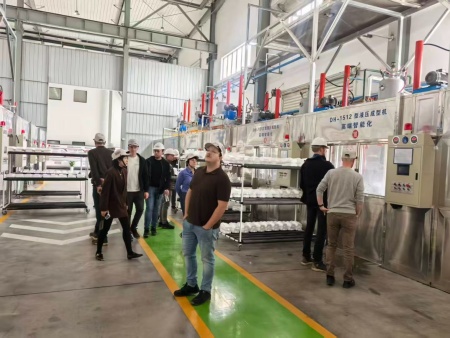Qianhao Industry hosted its first group of visitors(图6)